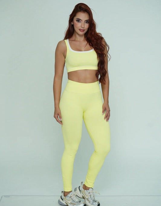 Seamless Two-Piece Activewear Set – High-Waist Leggings + Crop Top